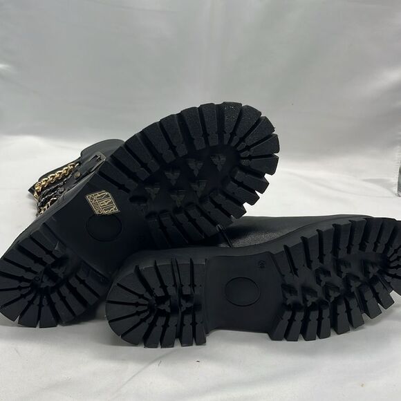 NWOT Steve Madden Black Leather Platform Boots with Chains & Buckle - Picture 5 of 8